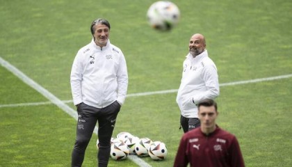 开云app-【解码瑞士】在下课声中，雅金变阵反攻